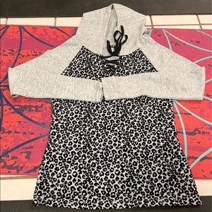 Venus felt leopard sweatshirt with laceup front